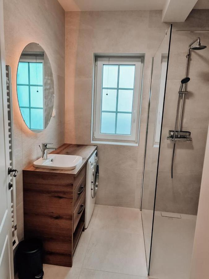 Stone House Jezera Apartment Bagian luar foto