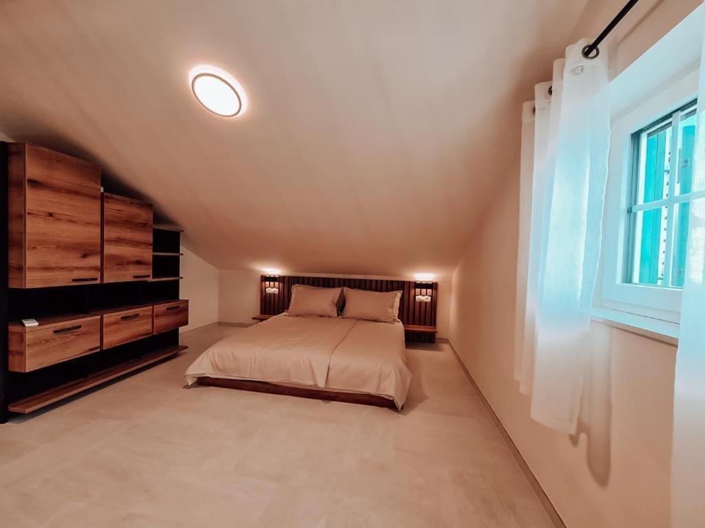 Stone House Jezera Apartment Bagian luar foto